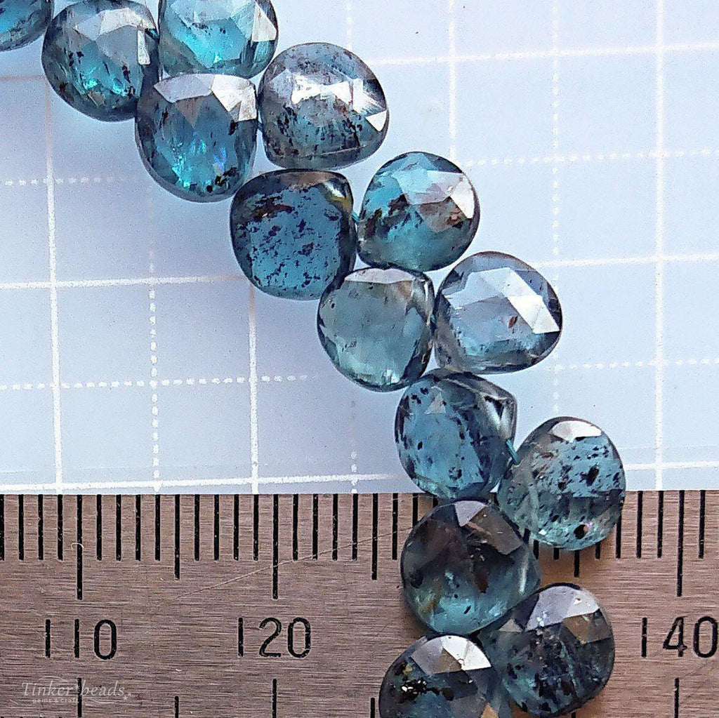 斜め穴有り】モスカイヤナイト 8mmペアシェイプ – Tinker*beads.jp